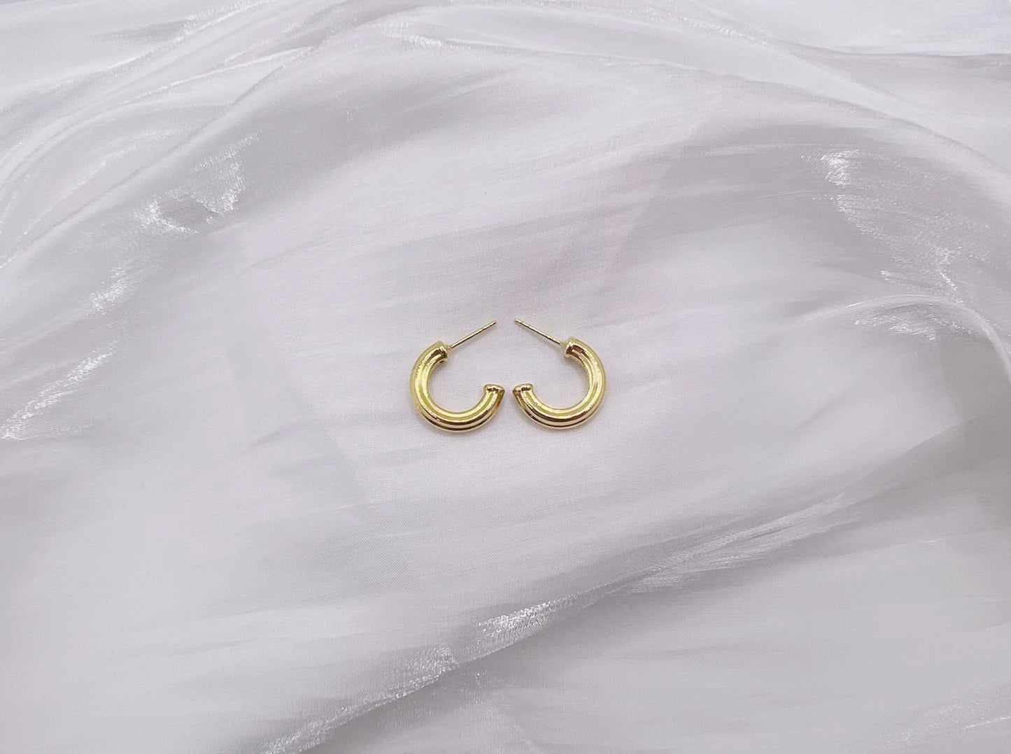 18K Gold - Half Hoop Earrings