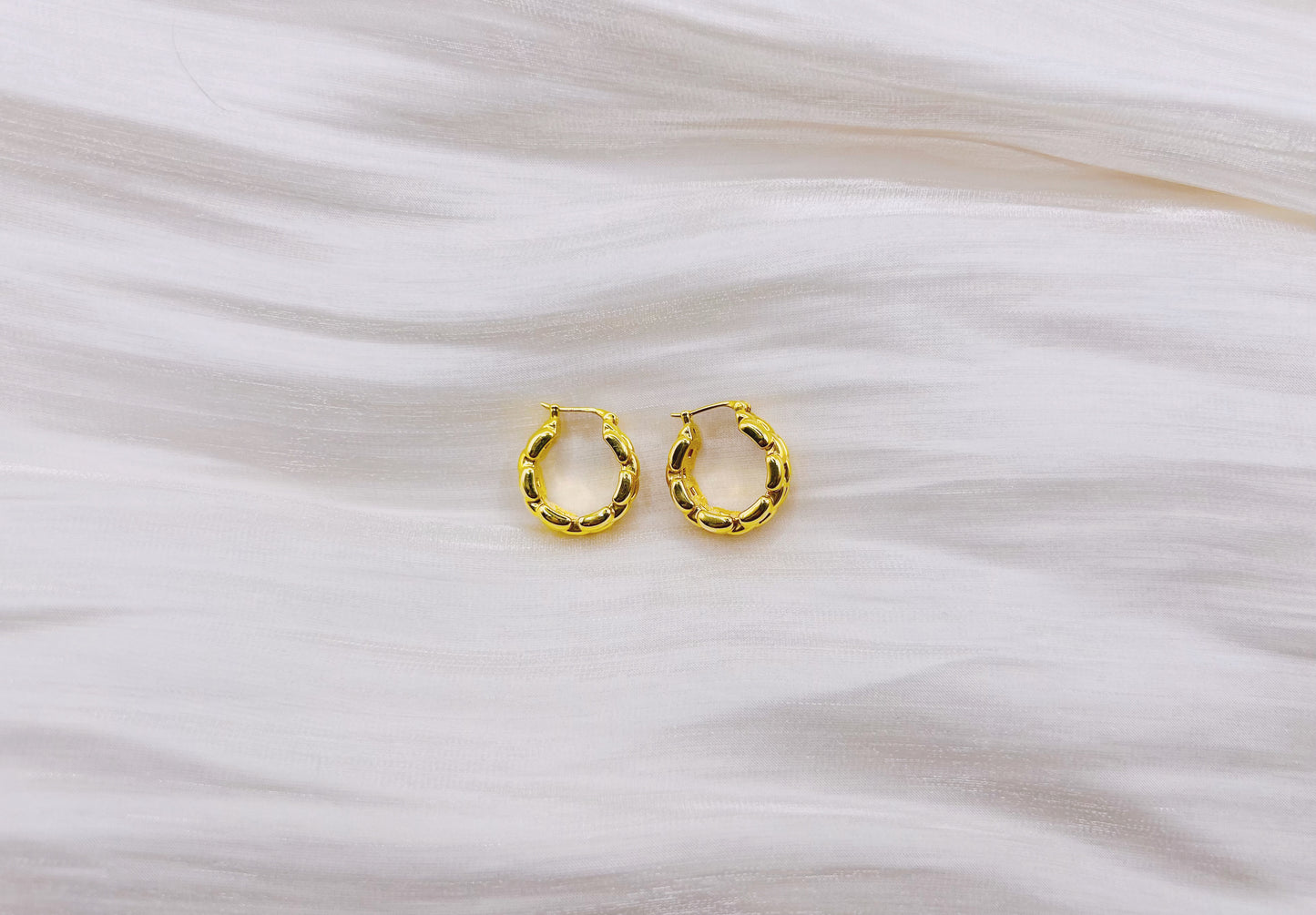 18K Gold - Interrupted Chain Stud Earrings