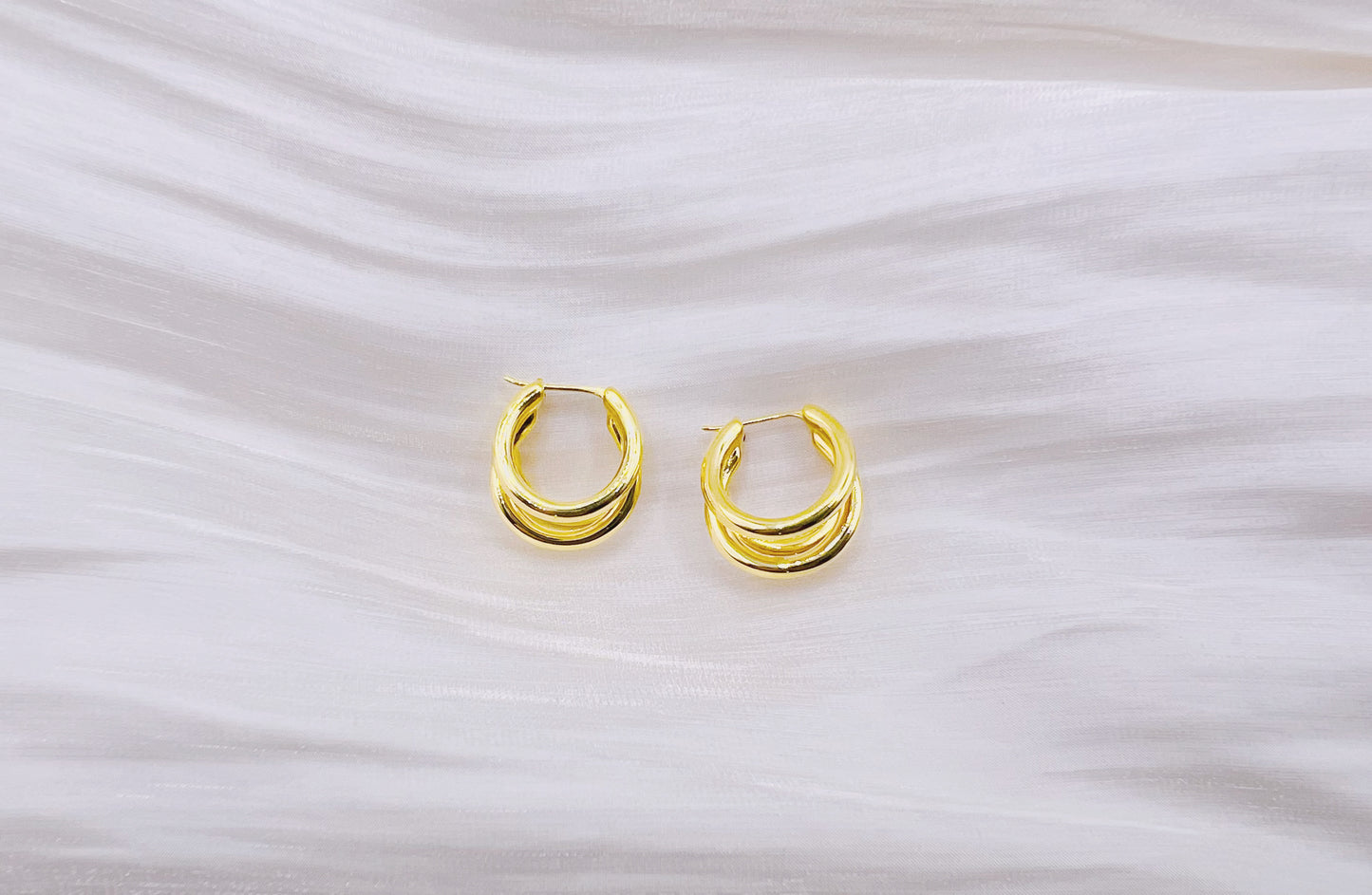 18K Gold - Triple Hoop Huggie Earrings