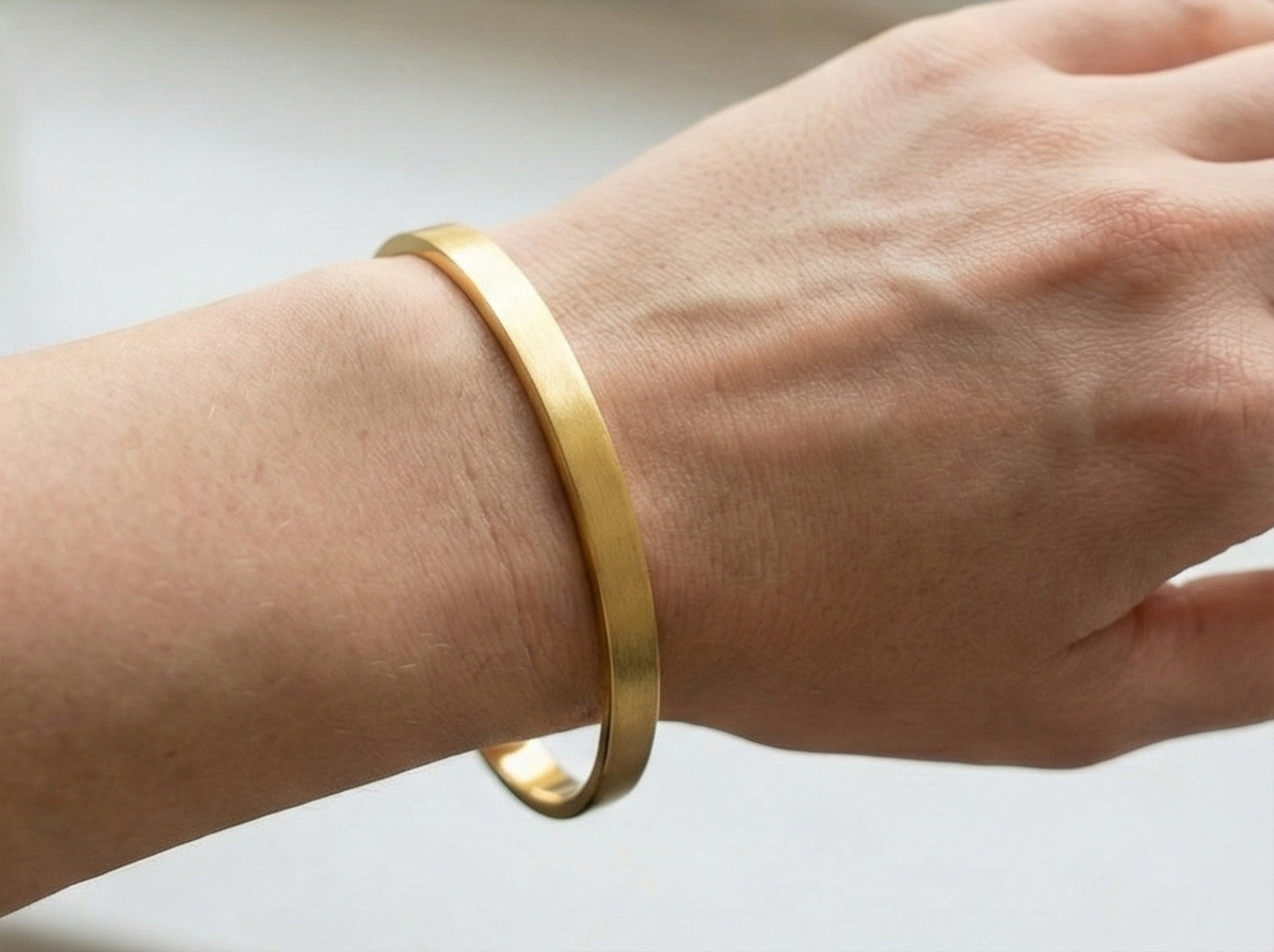 【ZLBR009】Square Narrative · Heritage Gold-Wrapped Silver Bangle