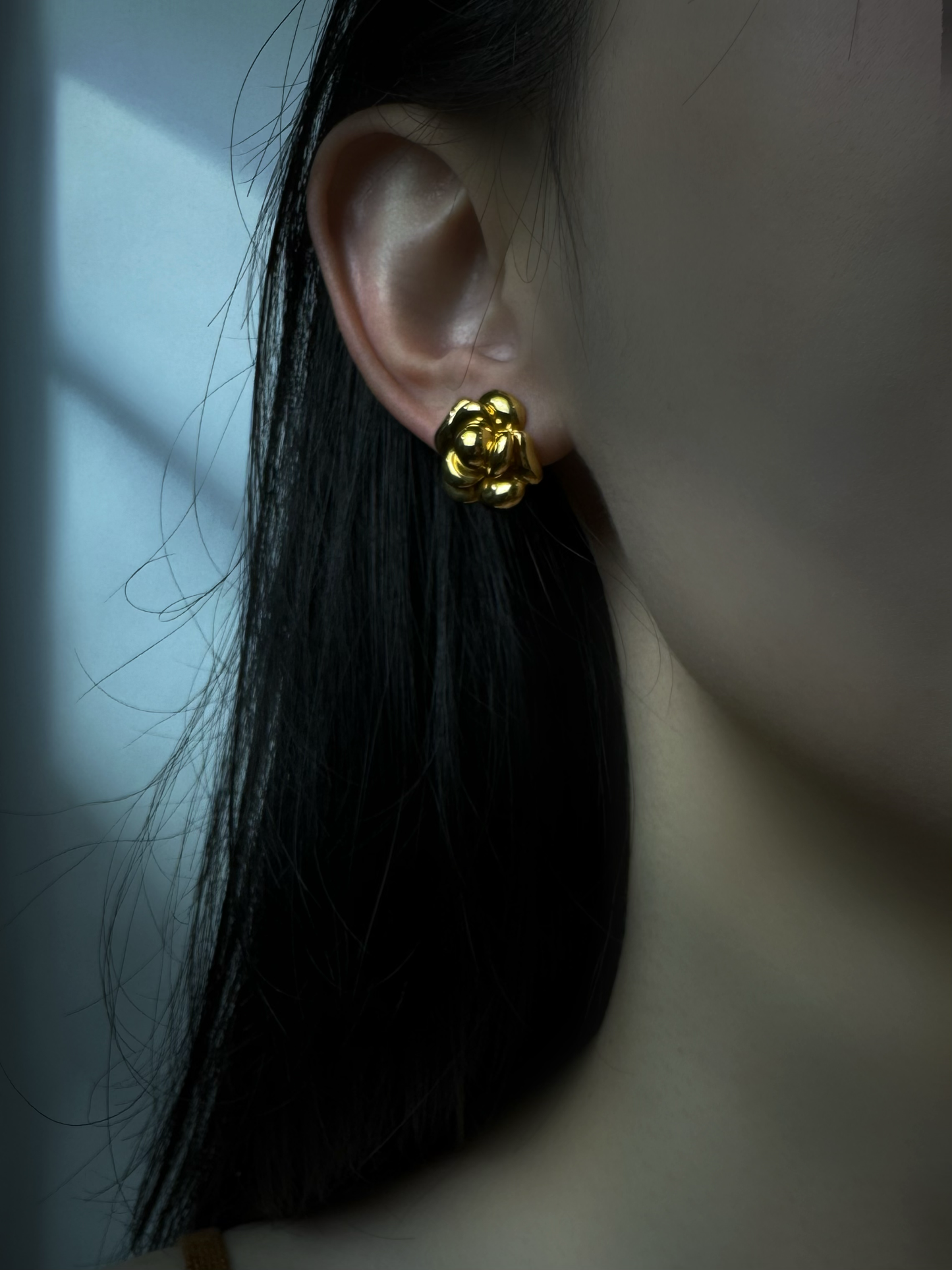 18K Gold - Rose Stud Earrings