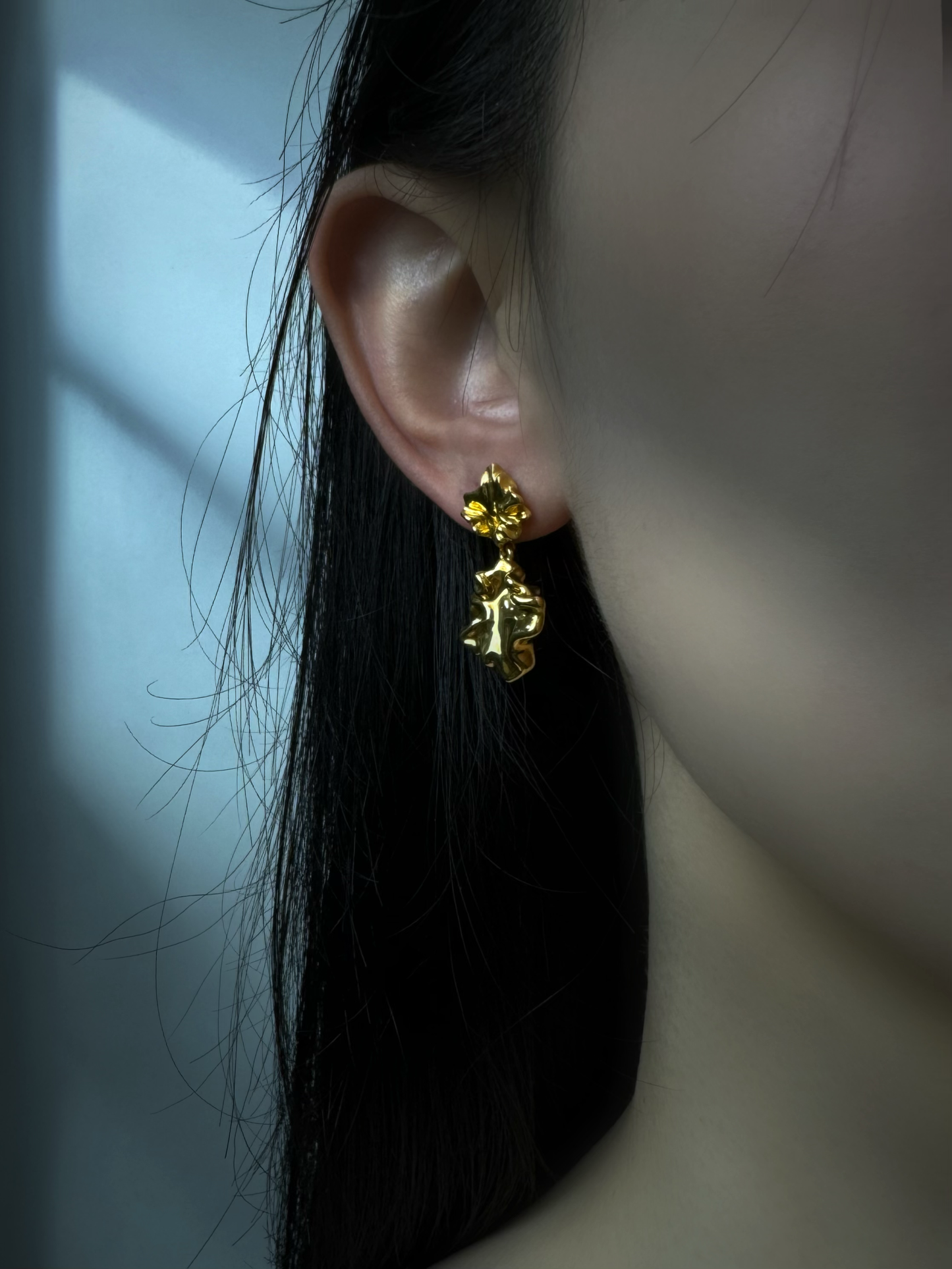 18K Gold - Crinkled Stud Earrings