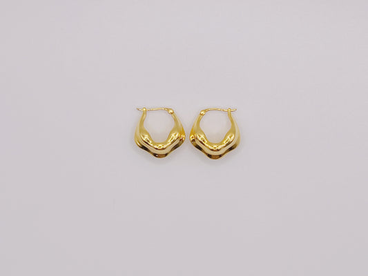18K Gold - Starfruit Huggie Earrings