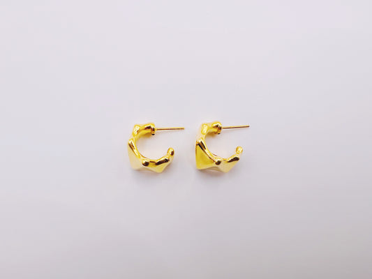 18K Gold - Multi-Faceted Stud Earrings