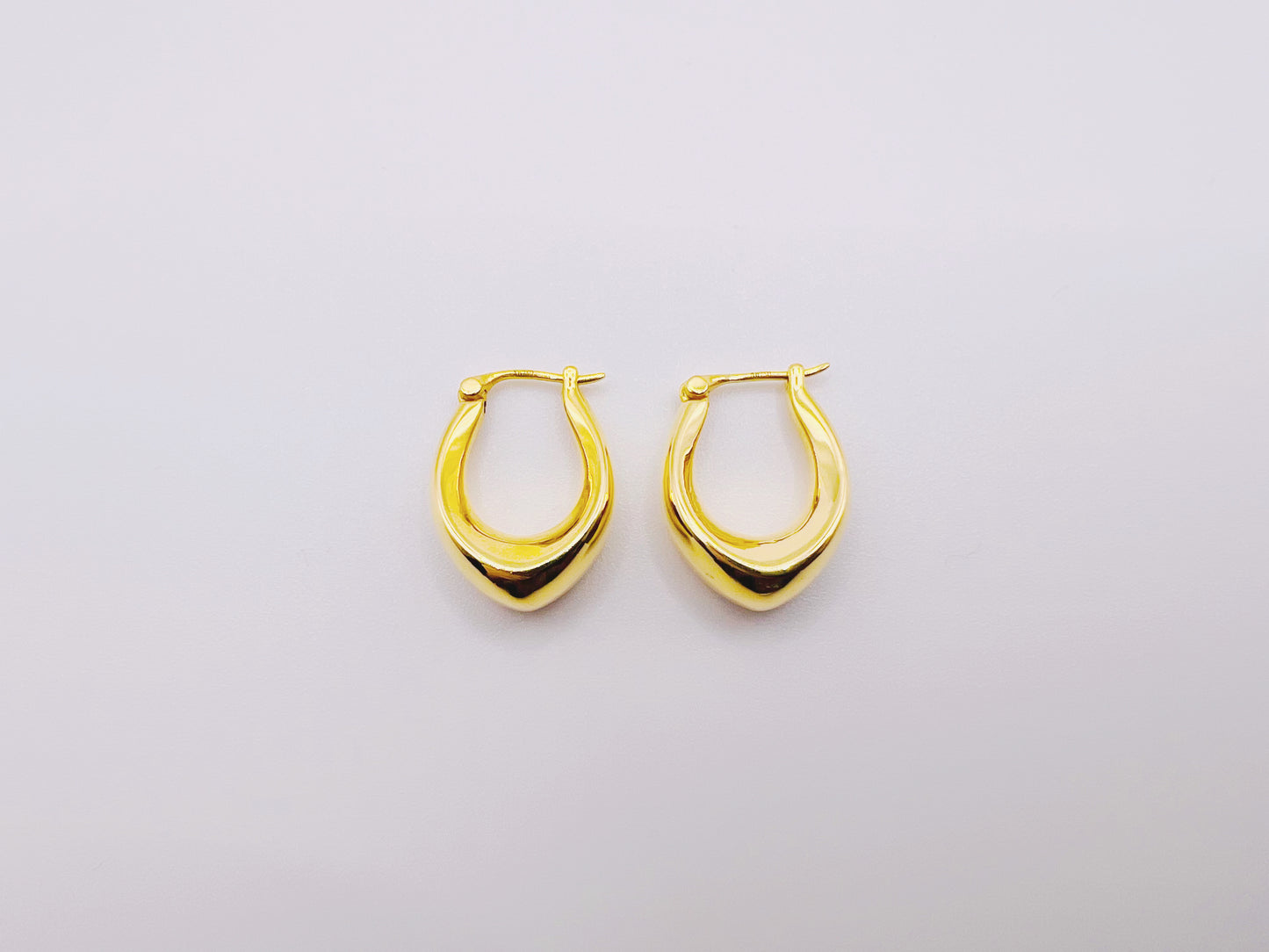 18K Gold - Arrow Huggie Earrings