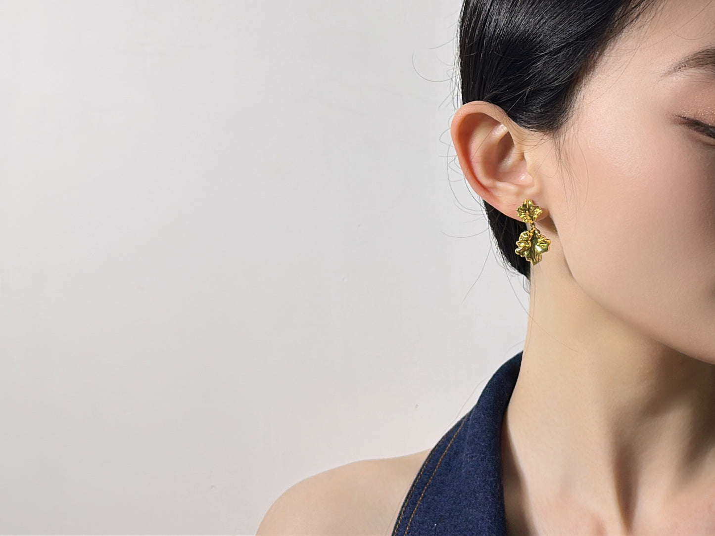 18K Gold - Crinkled Stud Earrings