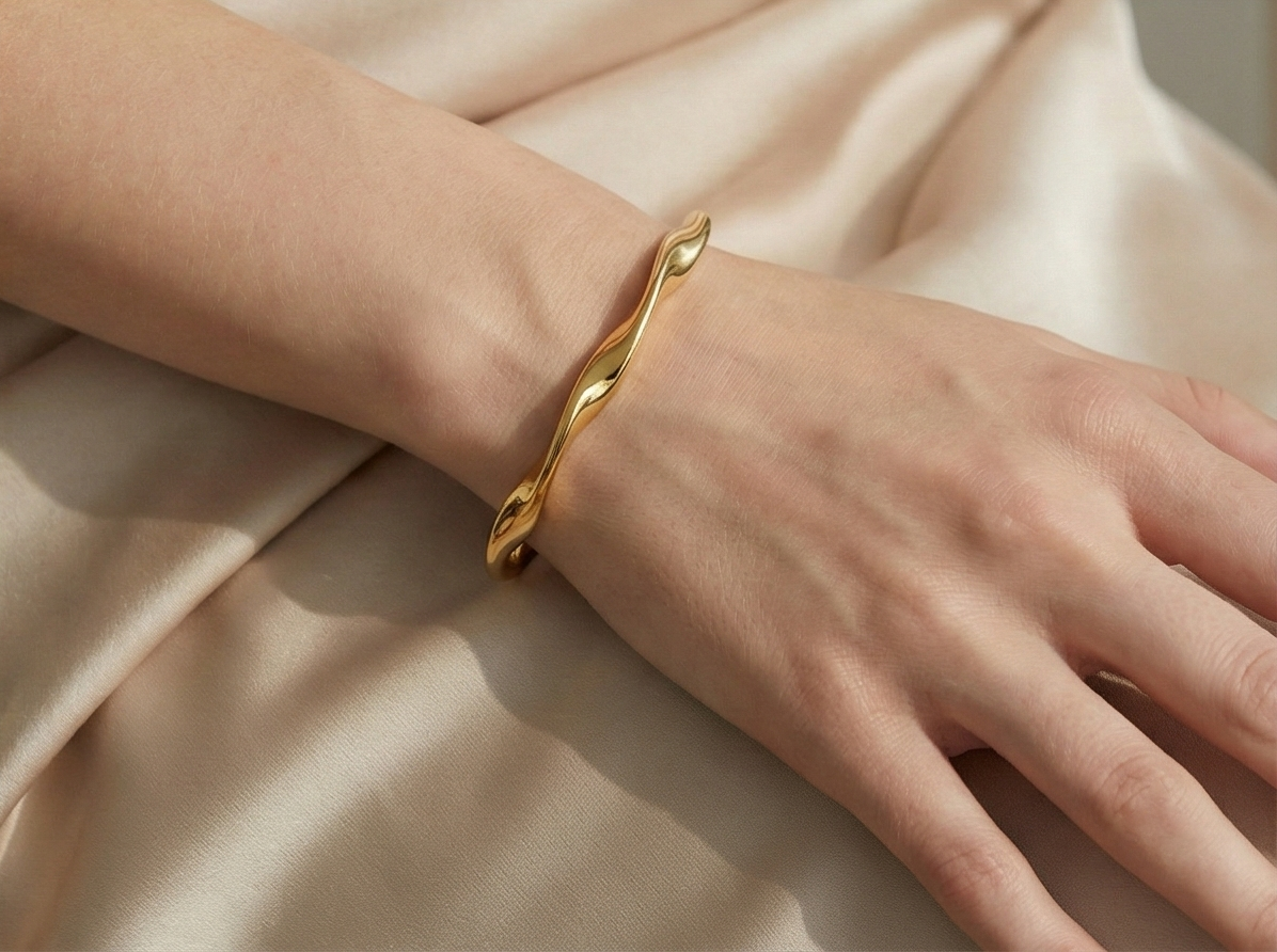 【ZLBR013】Möbius Bracelet: The Endless Promise